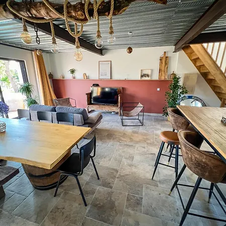 Au Milieu Des Vignes Maison d'hôtes