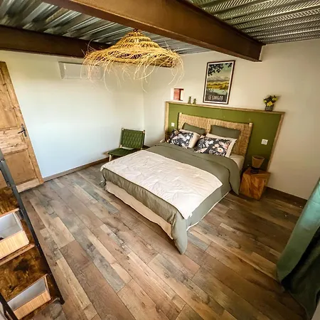 Maison d'hôtes Au Milieu Des Vignes 3*